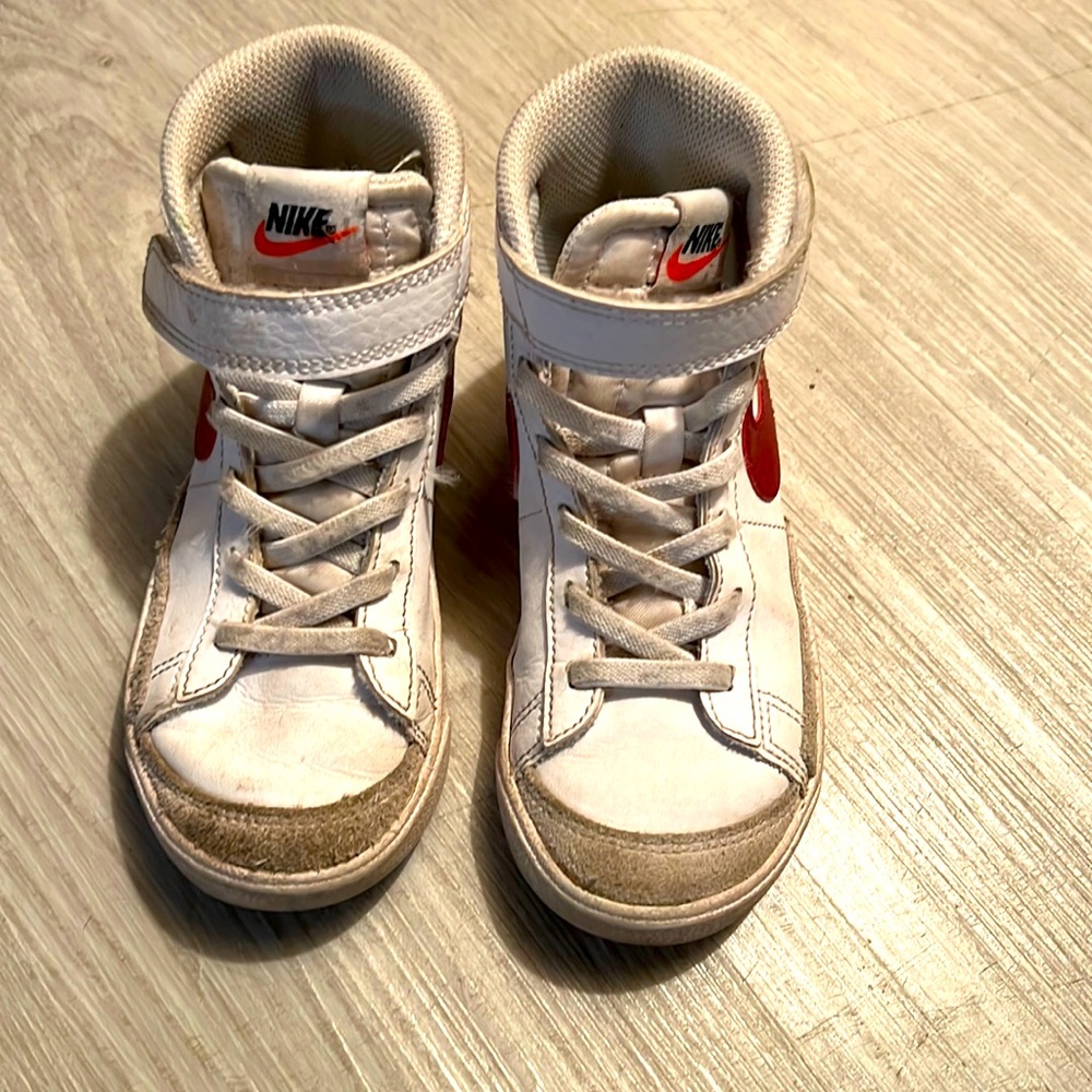 Nike white and red boys high tops
